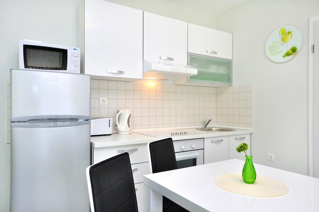 Apartments Sakal Trogir Phòng bức ảnh