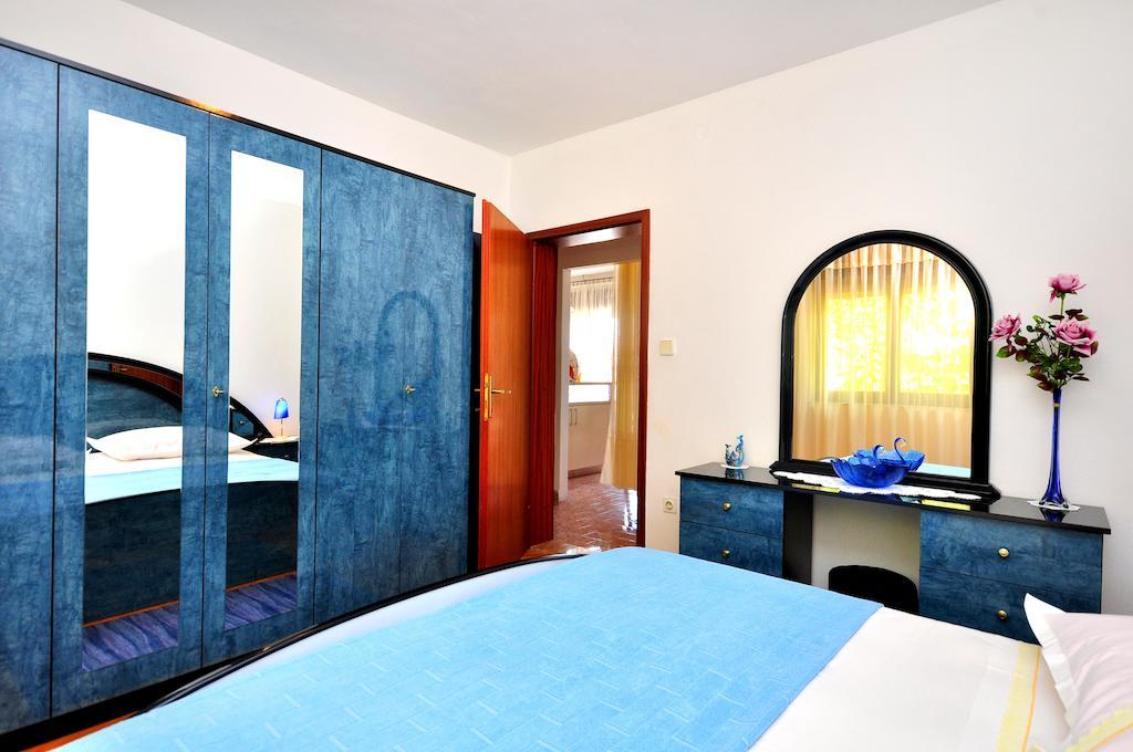 Apartments Sakal Trogir Phòng bức ảnh