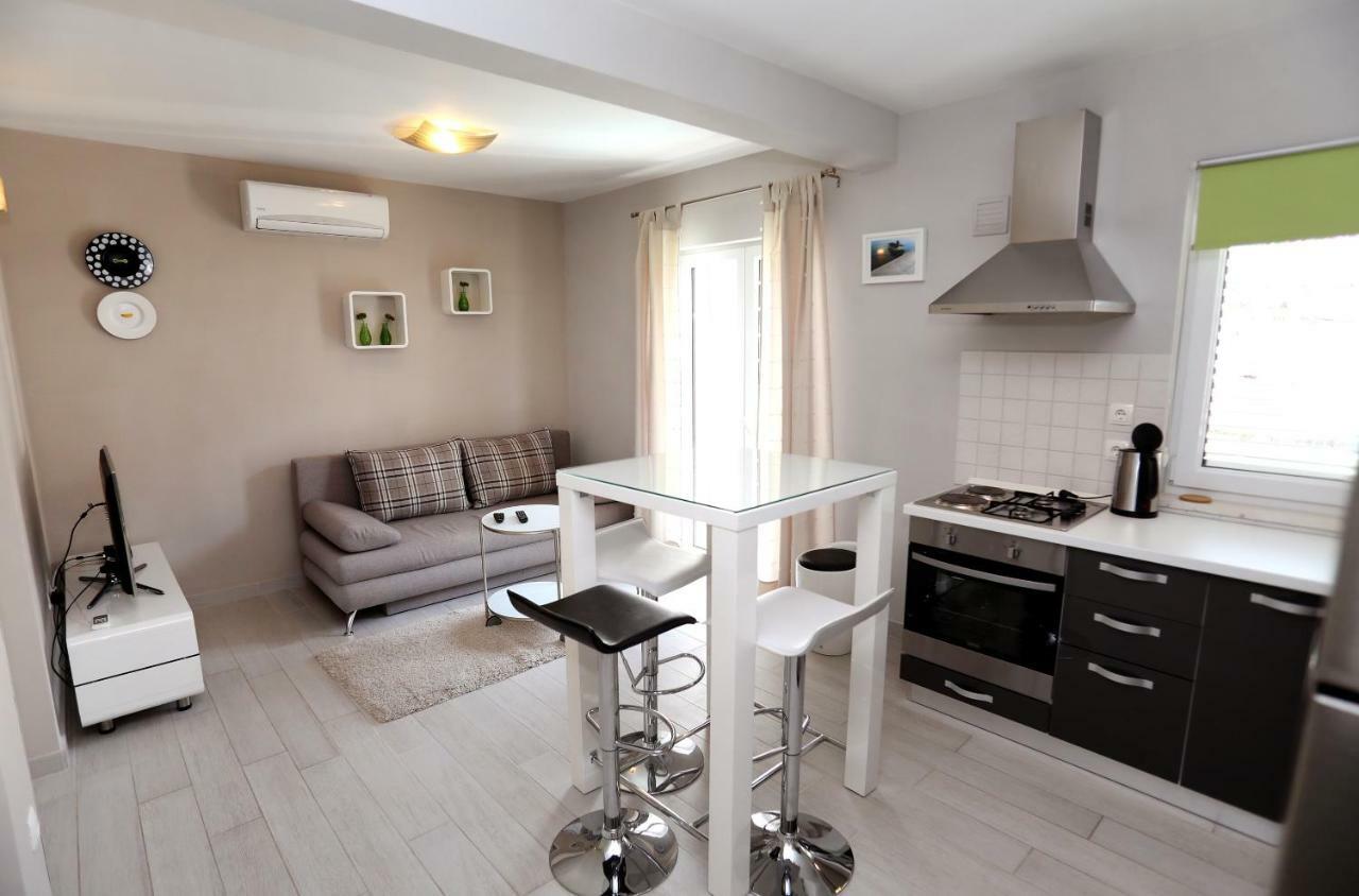 Apartments Sakal Trogir Ngoại thất bức ảnh