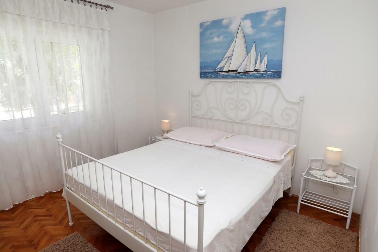 Apartments Sakal Trogir Ngoại thất bức ảnh