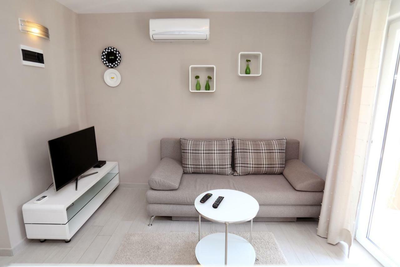 Apartments Sakal Trogir Ngoại thất bức ảnh