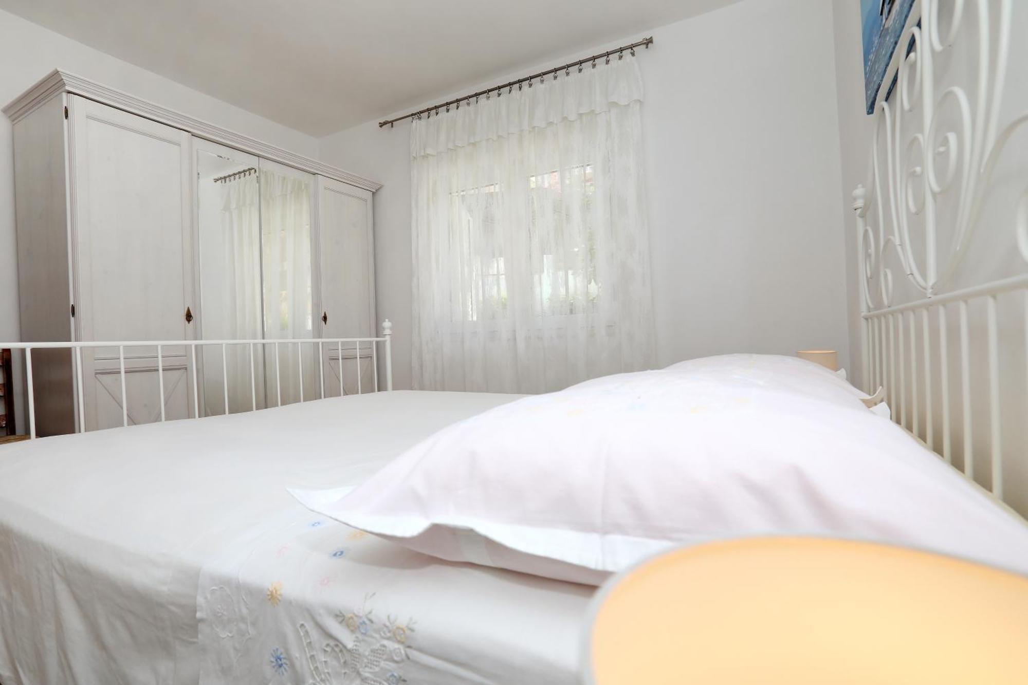 Apartments Sakal Trogir Ngoại thất bức ảnh