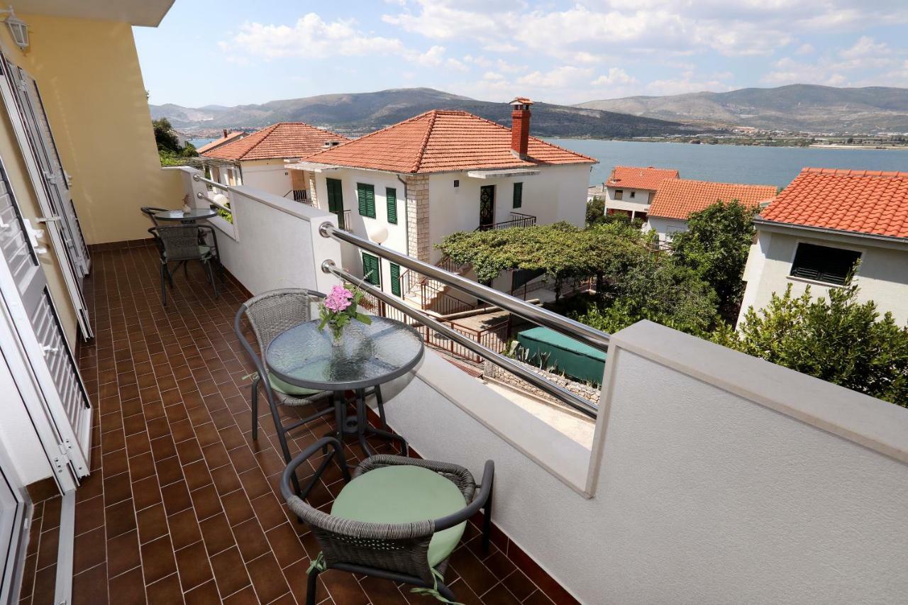 Apartments Sakal Trogir Ngoại thất bức ảnh